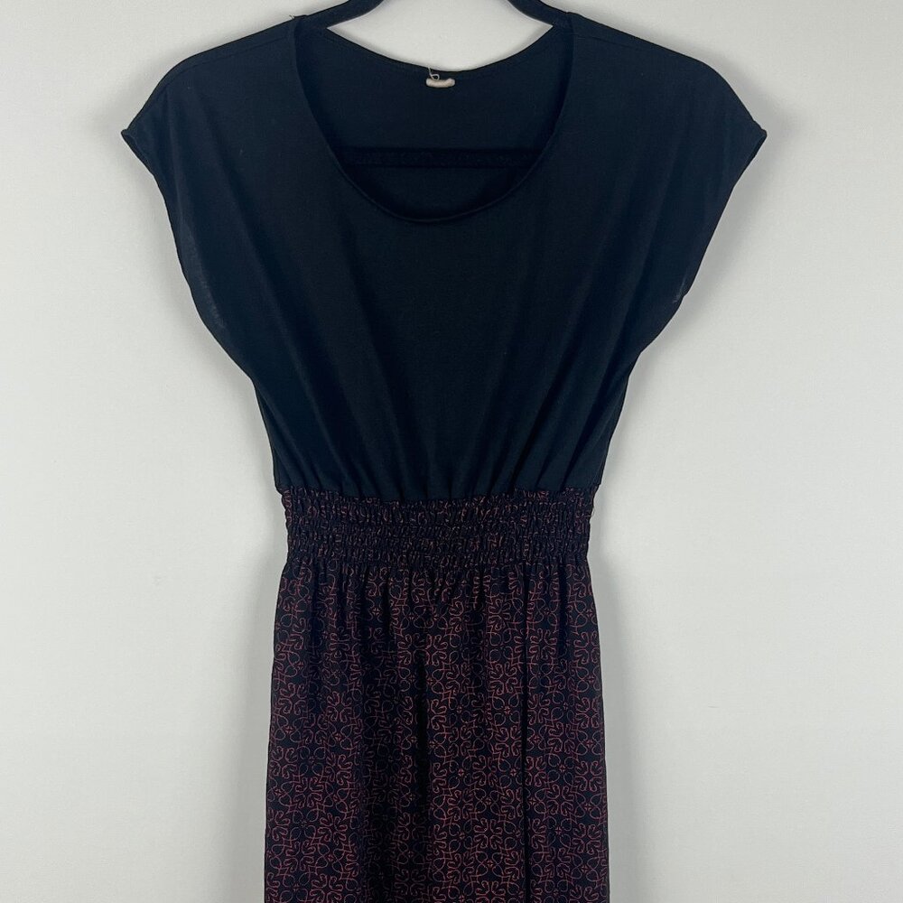 Cloth Dress Size S Black Red Sleeveless Boat Neck 100% Cotton